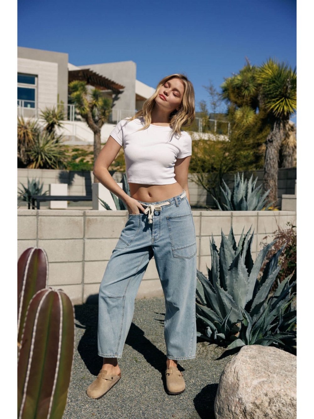 Light Blue Boyfriend Jeans with Drawstring Waist